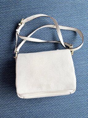 Radley London Weston Street Small Flapover Crossbody - Pre-owned - Broken handle